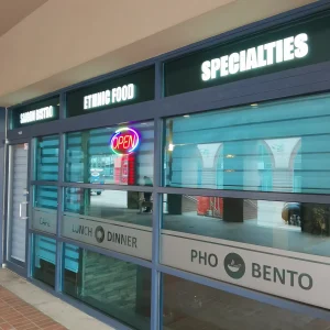 Bay of exterior windows for a restaurant